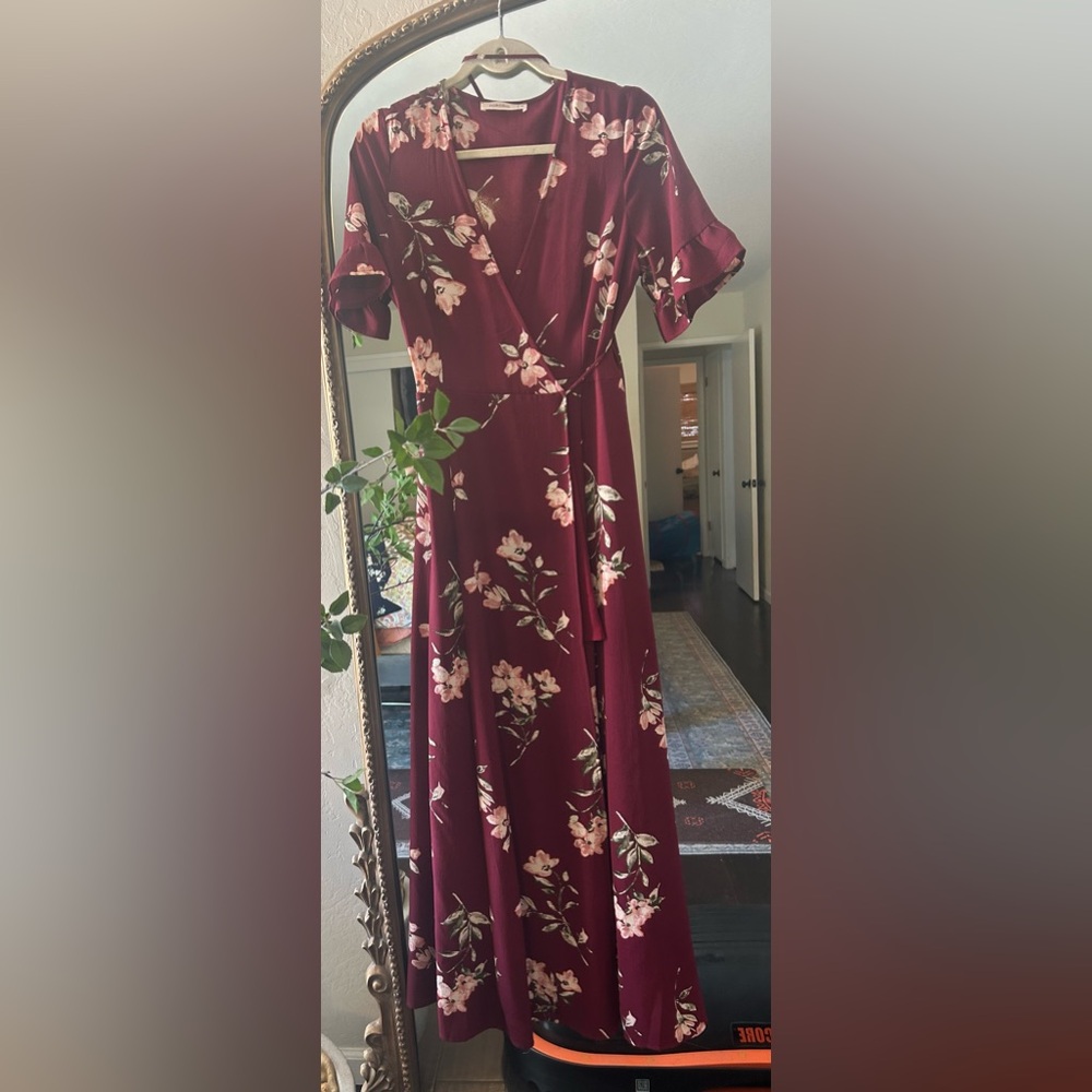Burgundy maxi dress, floral